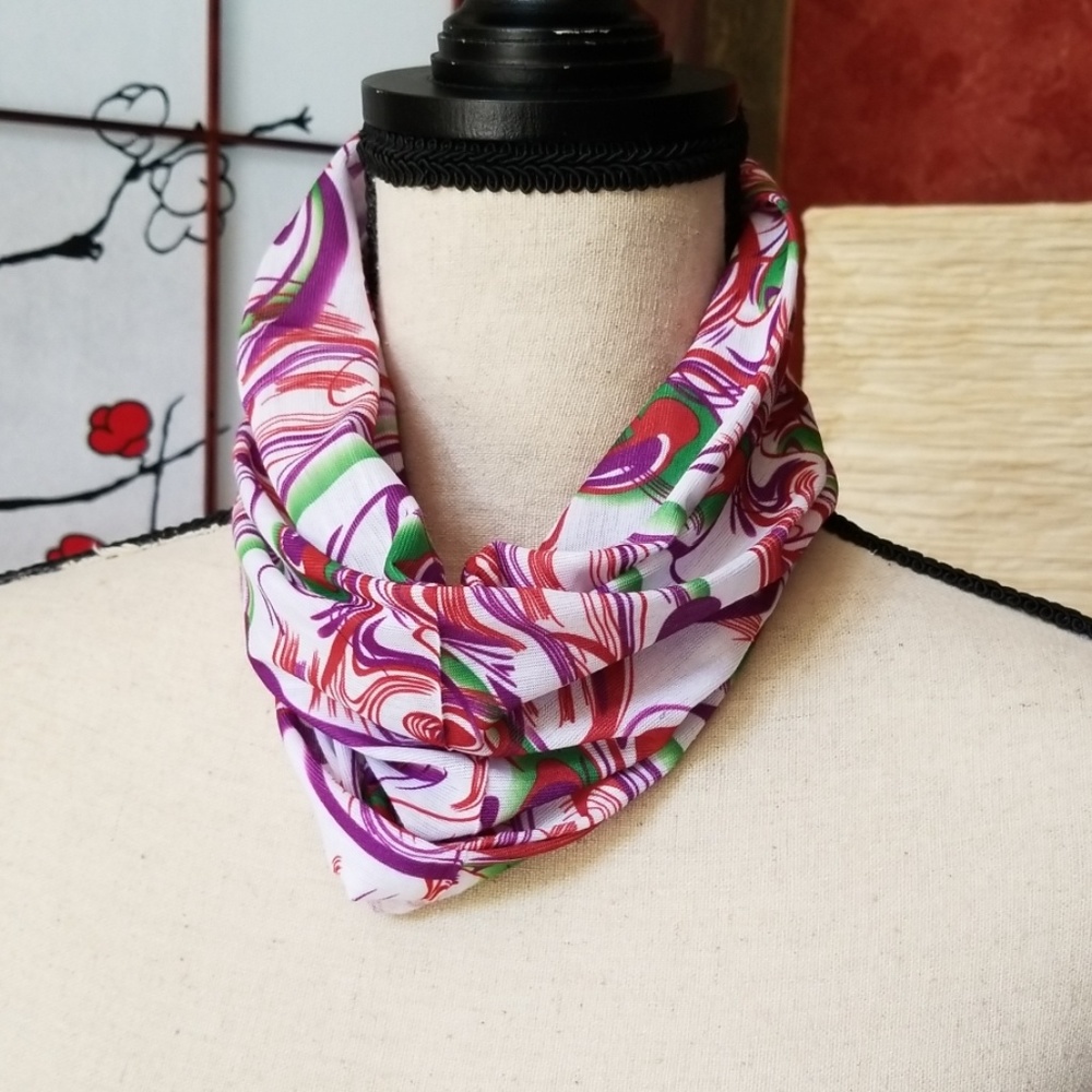 NWT Swirl Print Multifunctional Face Mask